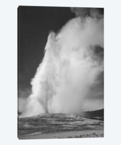Old Faithful Geyser, Yellowstone National Park