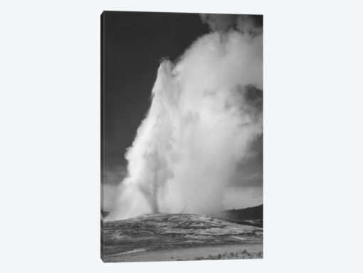 Old Faithful Geyser, Yellowstone National Park
