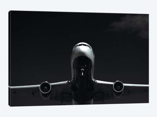 Black And Silver Study 767 Approach