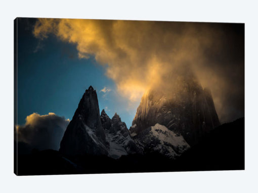 Aguja Poincenot & Cerro Fitz Roy, Patagonia, Argentina