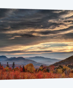 USA, New Hampshire, White Mountains, Sunrise from overlook