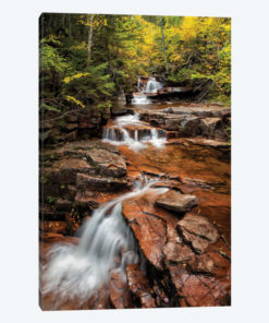 USA, New Hampshire, White Mountains, Vertical panorama of Coliseum Falls