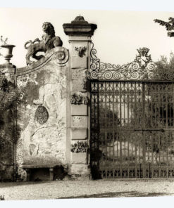 Tuscan Gate