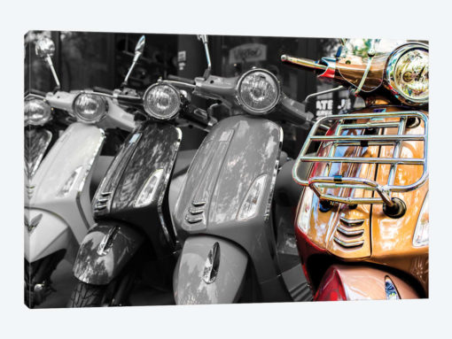 Beige Vespa, Paris