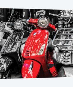 Red Vespa, Paris