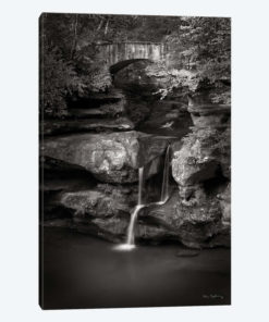 Upper Falls Old Mans Cave BW