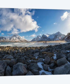 Flakstad Beach