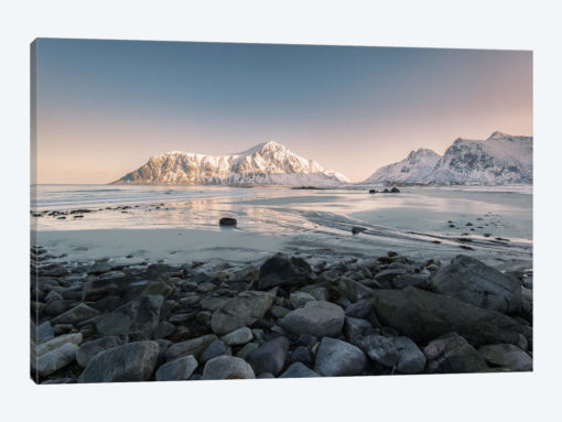 Flakstad Beach