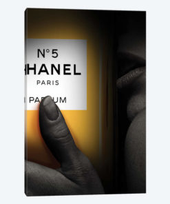 Chanel Kiss Woman